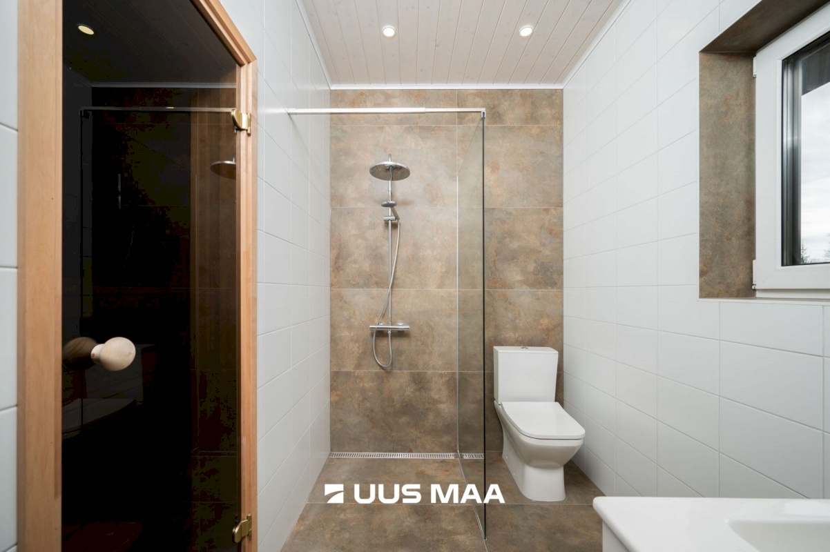 Anija vald, Kehra linn, C.R.Jakobsoni 1