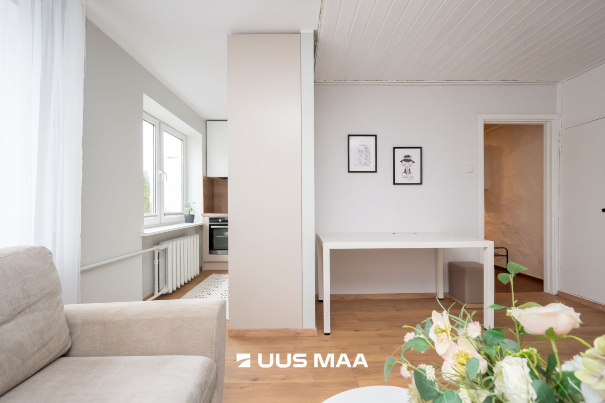 Tallinn, Kesklinna linnaosa, Uus Maailm, Komeedi 4