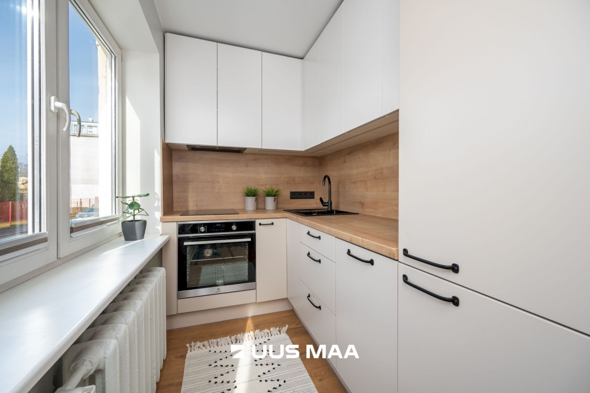 Tallinn, Kesklinna linnaosa, Uus Maailm, Komeedi 4