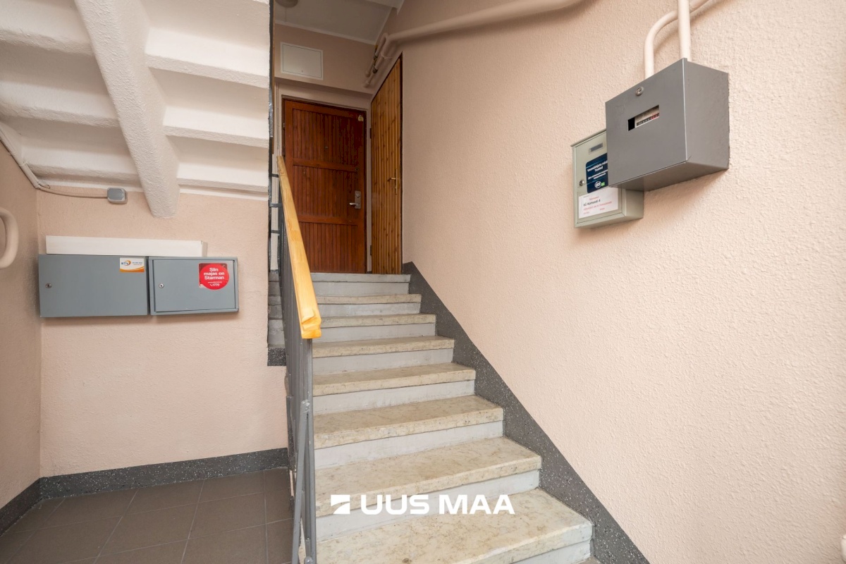 Tallinn, Kesklinna linnaosa, Uus Maailm, Komeedi 4