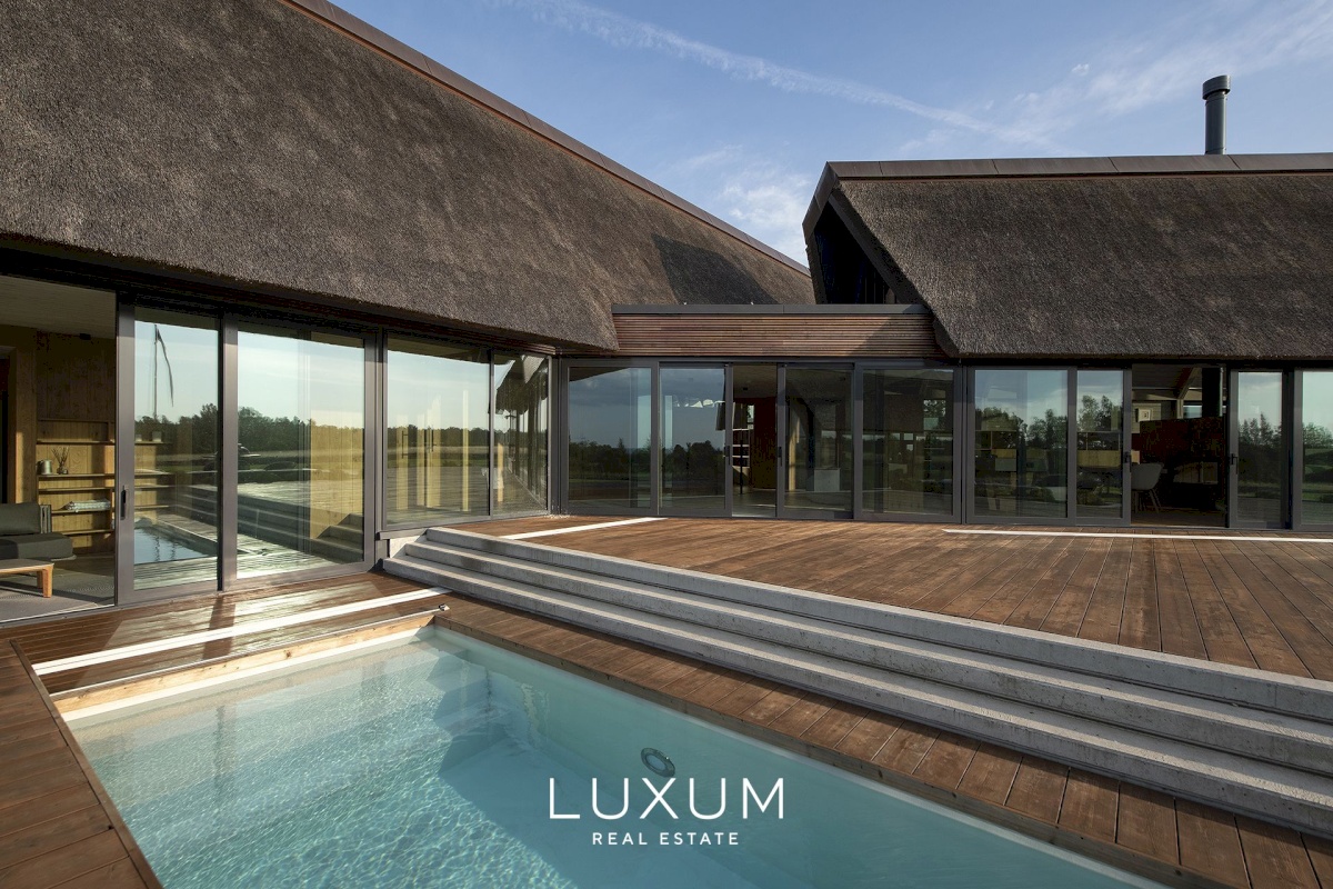 Muhu vald, Vahtraste küla, Nurme