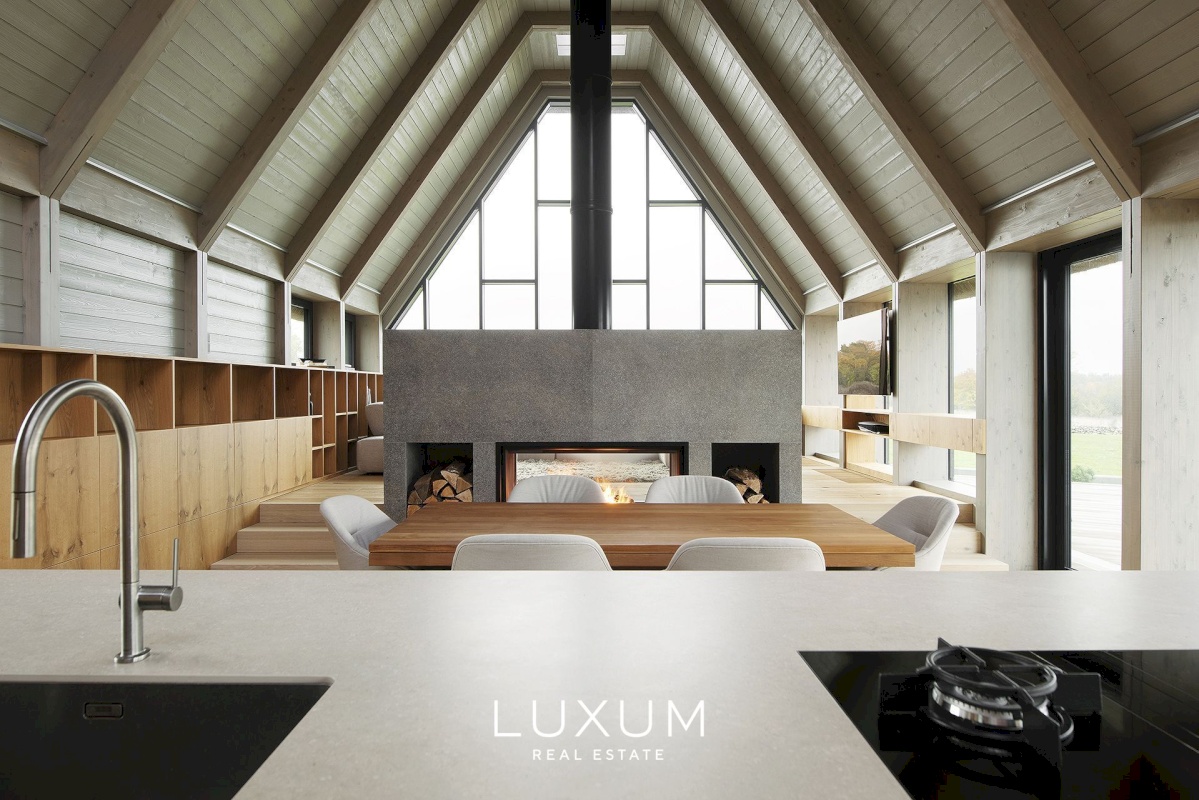 Muhu vald, Vahtraste küla, Nurme