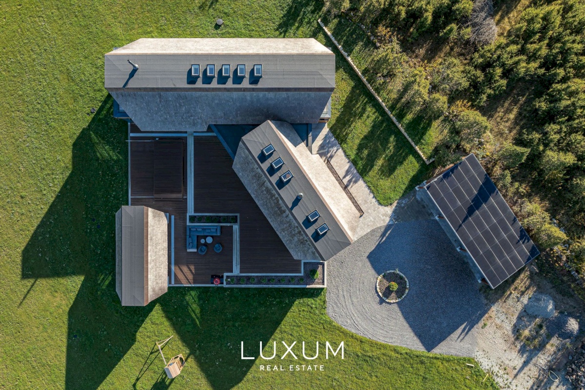 Muhu vald, Vahtraste küla, Nurme