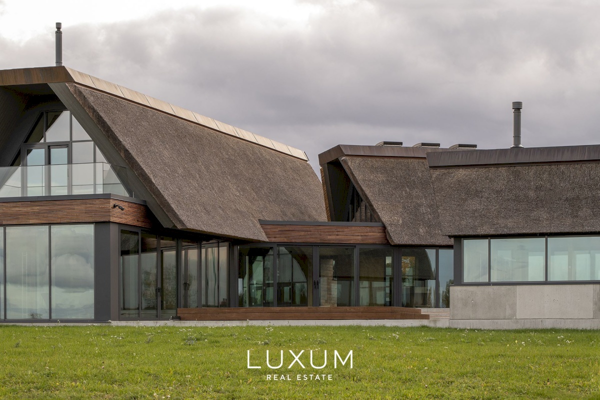 Muhu vald, Vahtraste küla, Nurme