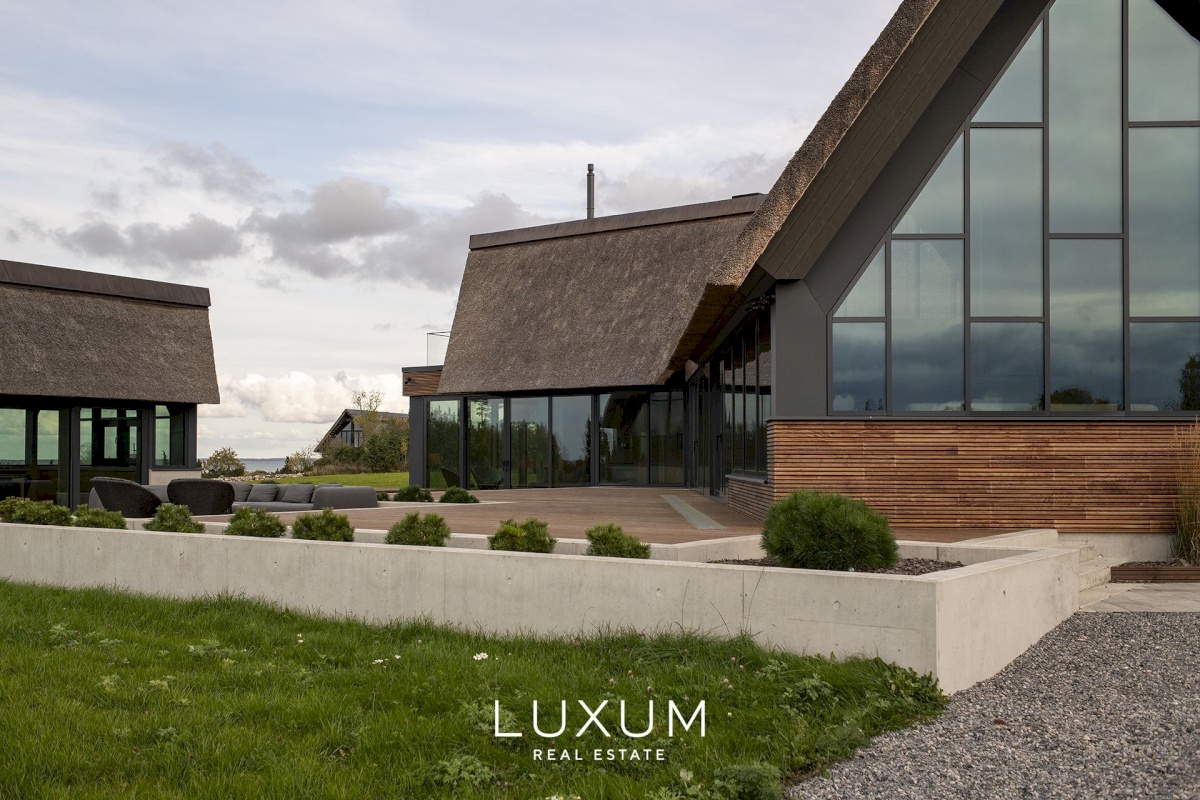 Muhu vald, Vahtraste küla, Nurme