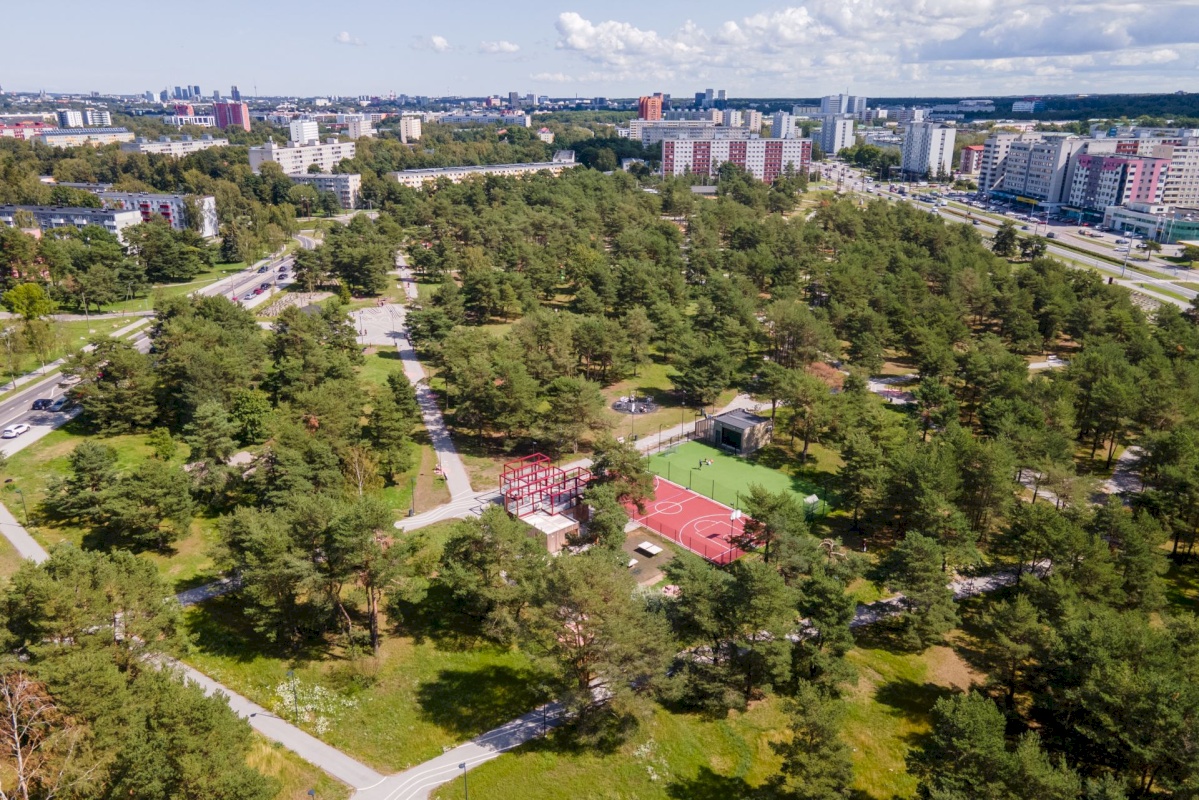 Tallinn, Mustamäe linnaosa, Ehitajate tee 15