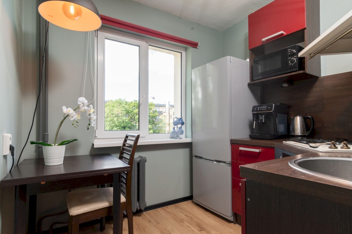 Tallinn, Mustamäe linnaosa, Ehitajate tee 15