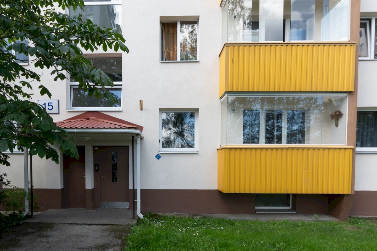 Tallinn, Mustamäe linnaosa, Ehitajate tee 15