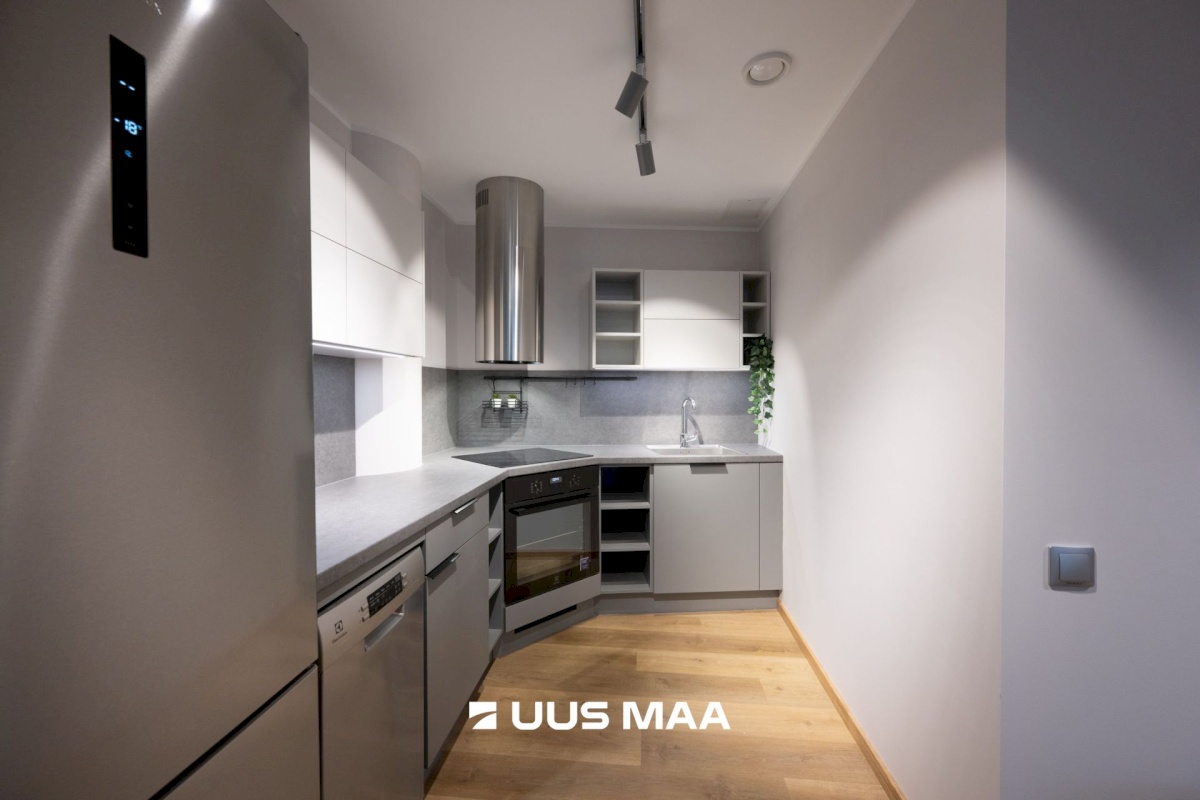 Tallinn, Kesklinna linnaosa, Südalinn, Tartu mnt 18