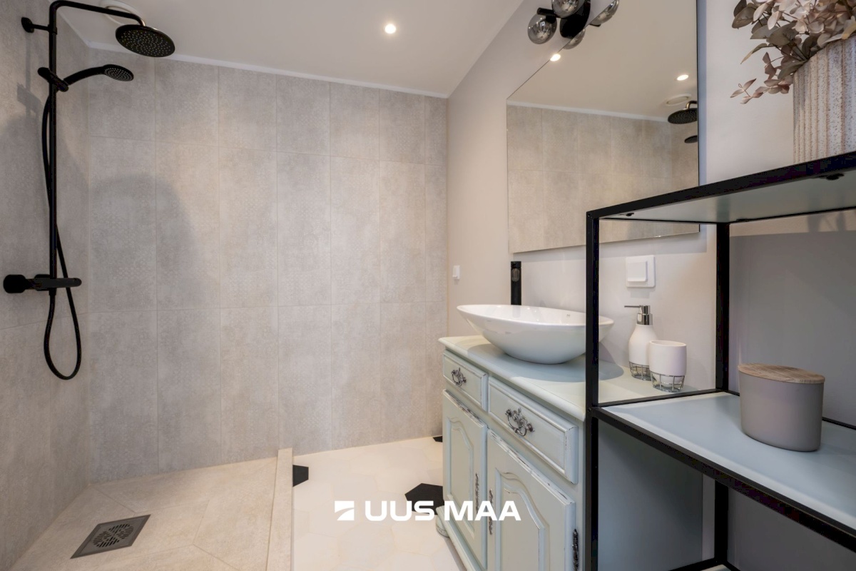 Tallinn, Põhja-Tallinna linnaosa, Kalamaja, Tööstuse 22