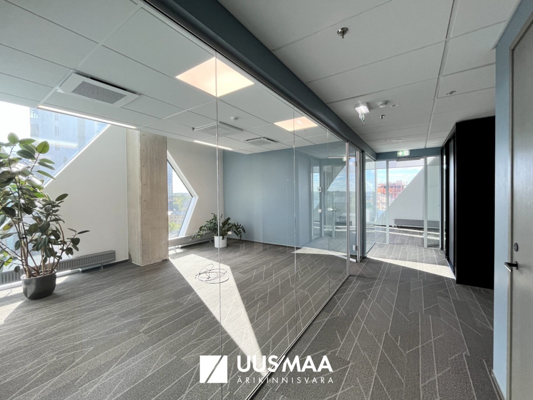 Tallinn, Kesklinna linnaosa, Maakri 30