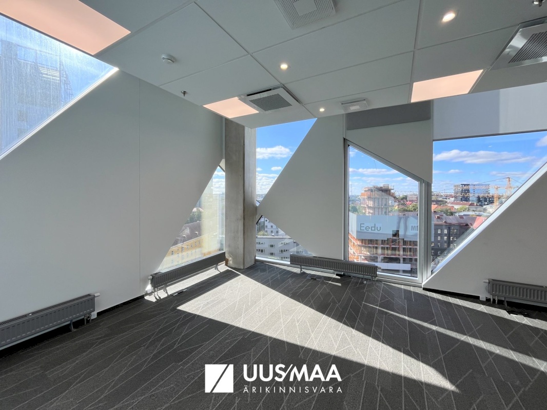 Tallinn, Kesklinna linnaosa, Maakri 30