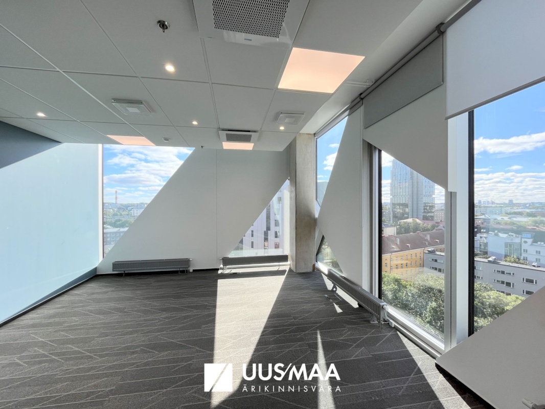 Tallinn, Kesklinna linnaosa, Maakri 30