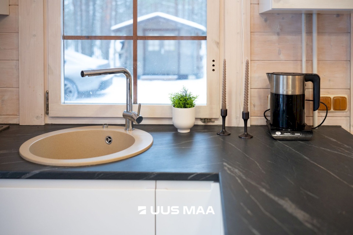 Lääne-Nigula vald, Elbiku küla/Ölbäck, Roosta tee Johanna