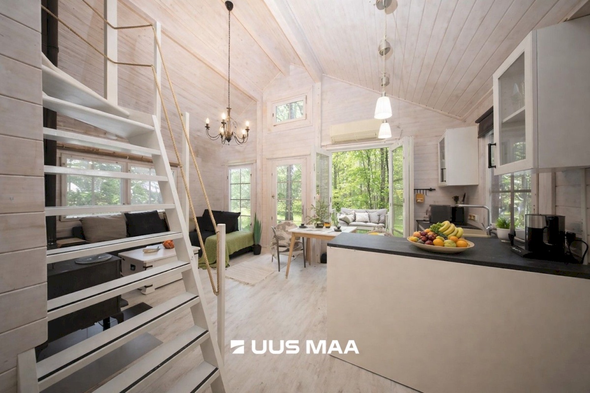 Lääne-Nigula vald, Elbiku küla/Ölbäck, Roosta tee Johanna