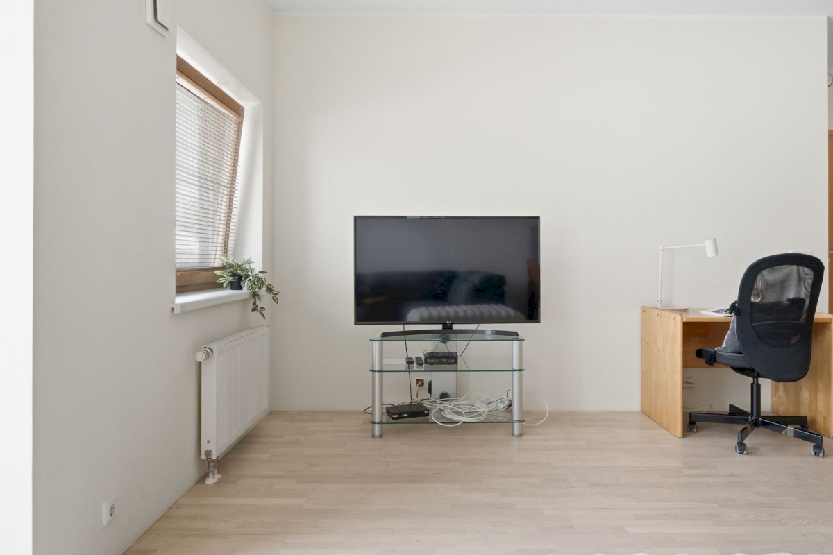 Tallinn, Kesklinna linnaosa, Kadriorg, Terase 11