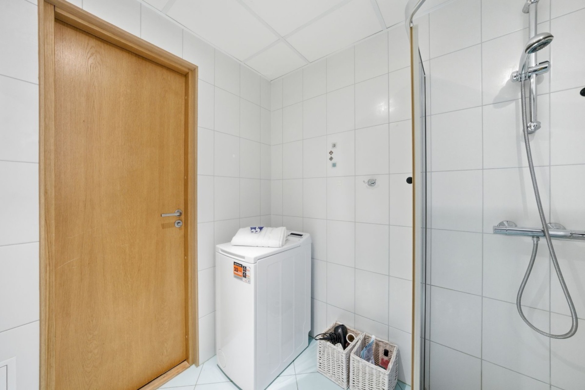 Tallinn, Kesklinna linnaosa, Kadriorg, Terase 11