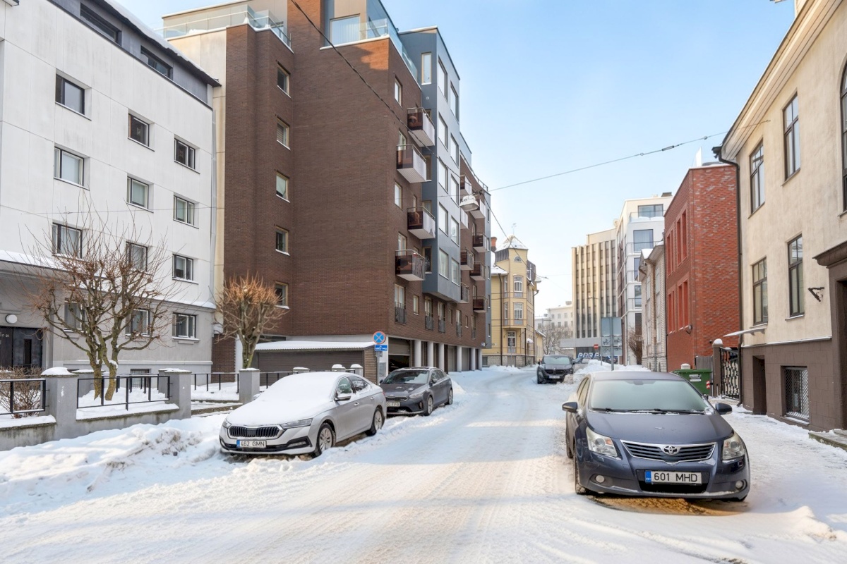 Tallinn, Kesklinna linnaosa, Kadriorg, Terase 11