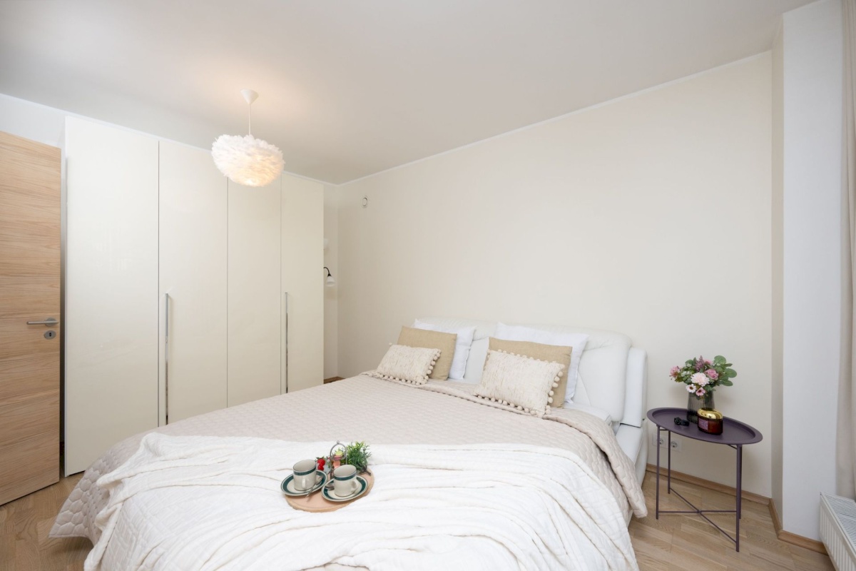 Tallinn, Kesklinna linnaosa, Kadriorg, Tina 1a