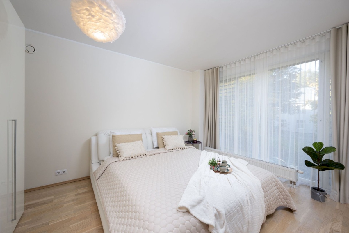 Tallinn, Kesklinna linnaosa, Kadriorg, Tina 1a