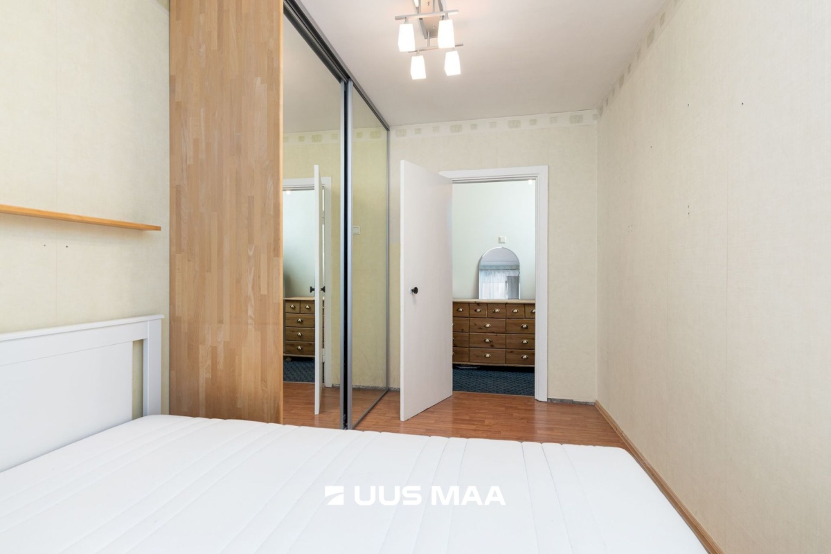 Tallinn, Mustamäe linnaosa, Ehitajate tee 70