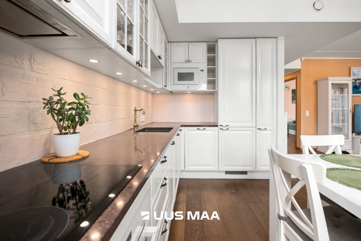 Tallinn, Kesklinna linnaosa, Keldrimäe, Tartu mnt 52