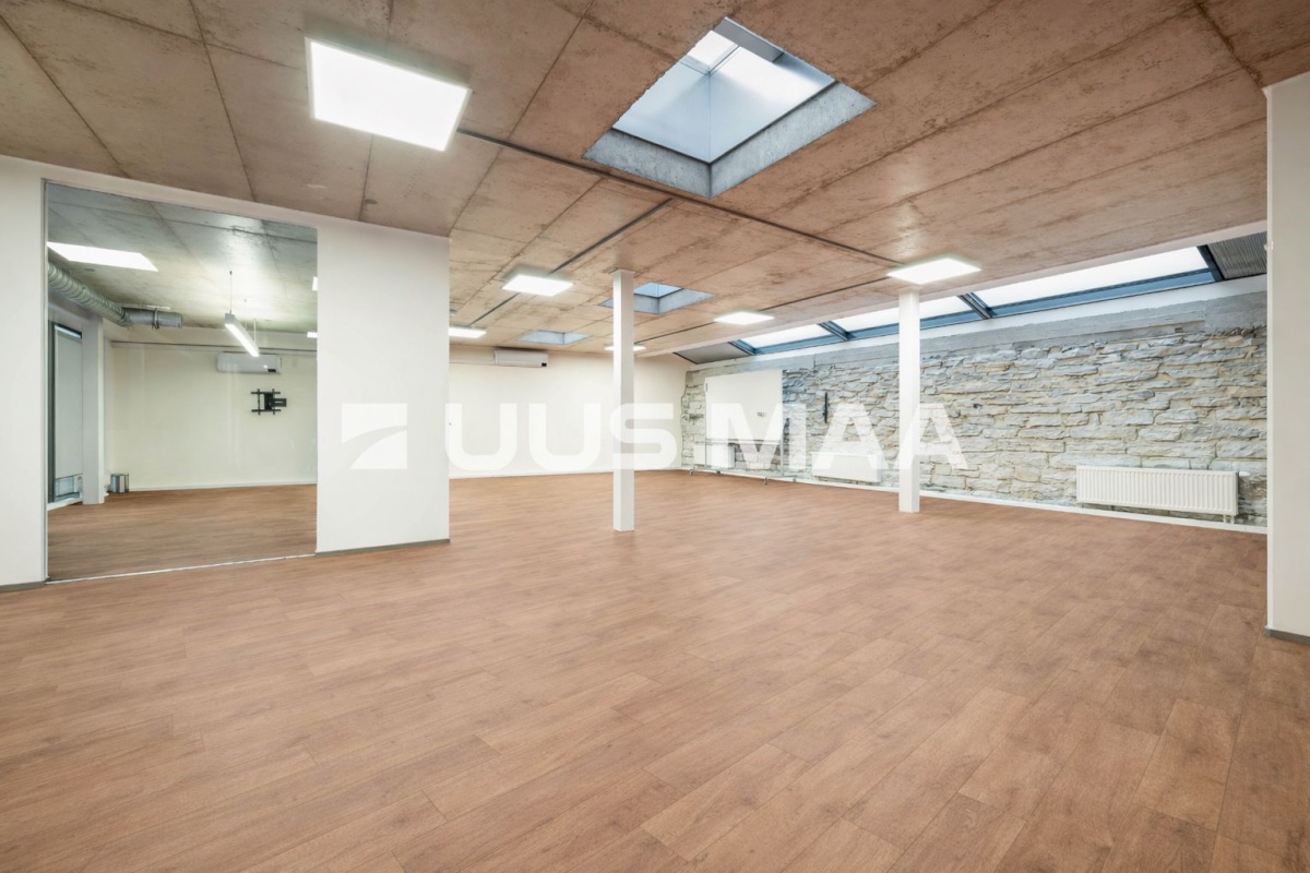 Tallinn, Kesklinna linnaosa, Lootsi 8