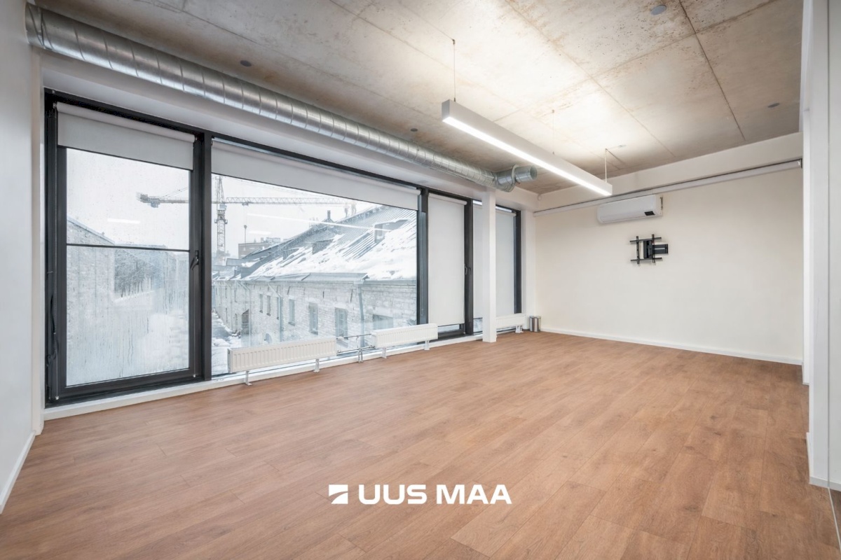 Tallinn, Kesklinna linnaosa, Lootsi 8