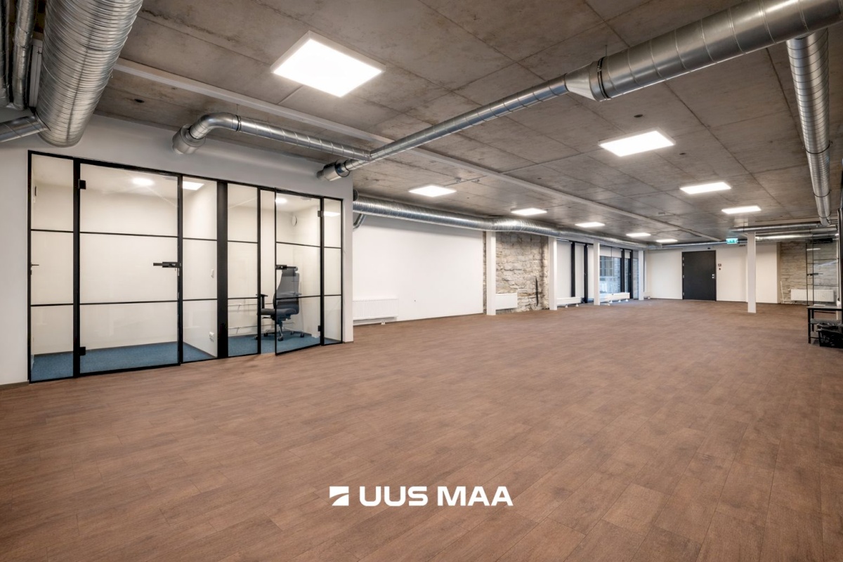 Tallinn, Kesklinna linnaosa, Lootsi 8