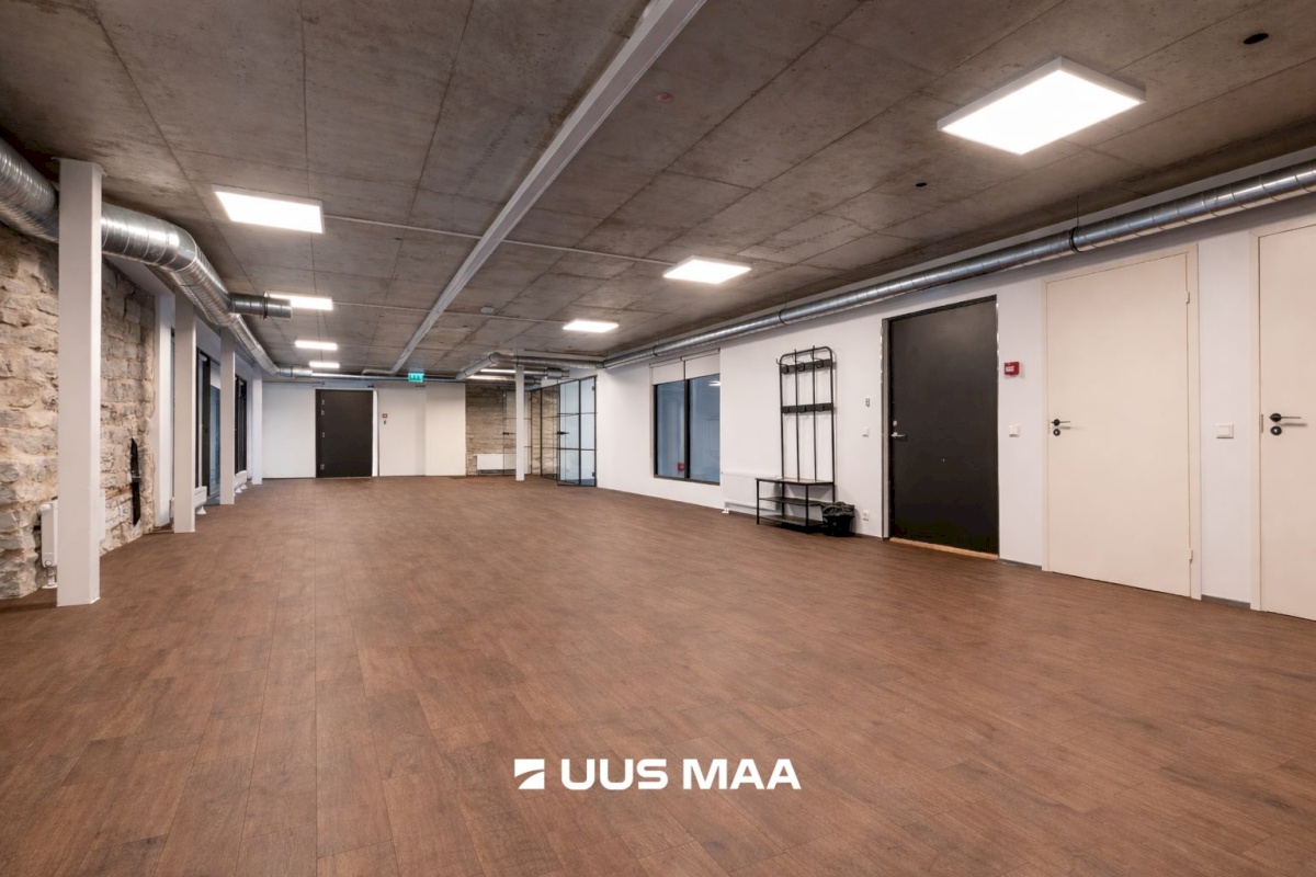 Tallinn, Kesklinna linnaosa, Lootsi 8