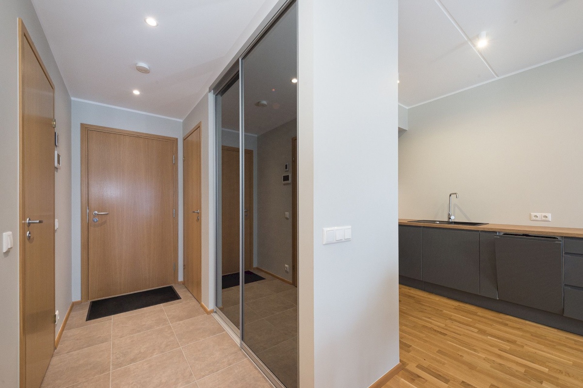 Rae vald, Peetri alevik, Sinilille tee 2/3