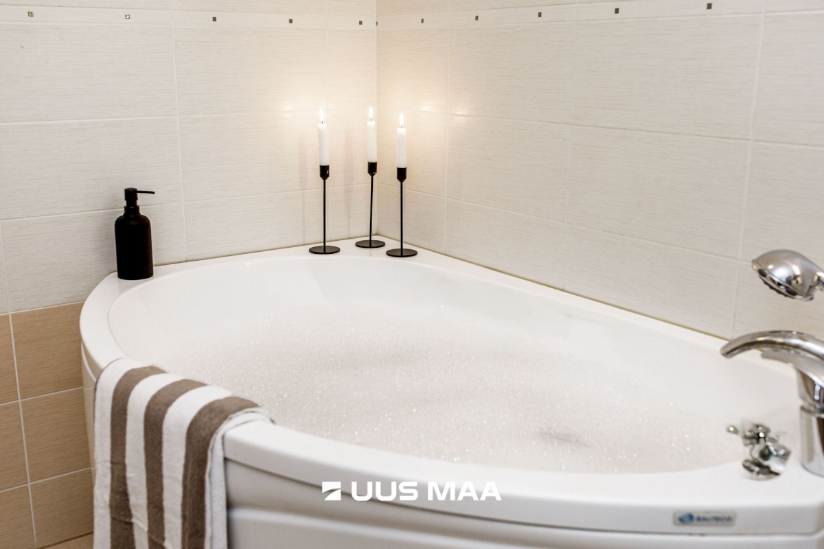 Kiili vald, Kangru alevik, Kullerkupu 9