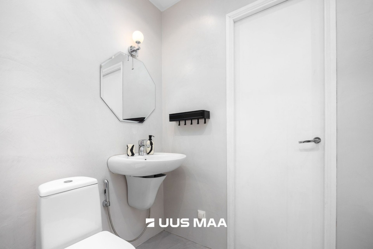 Tallinn, Kesklinna linnaosa, Lembitu 8