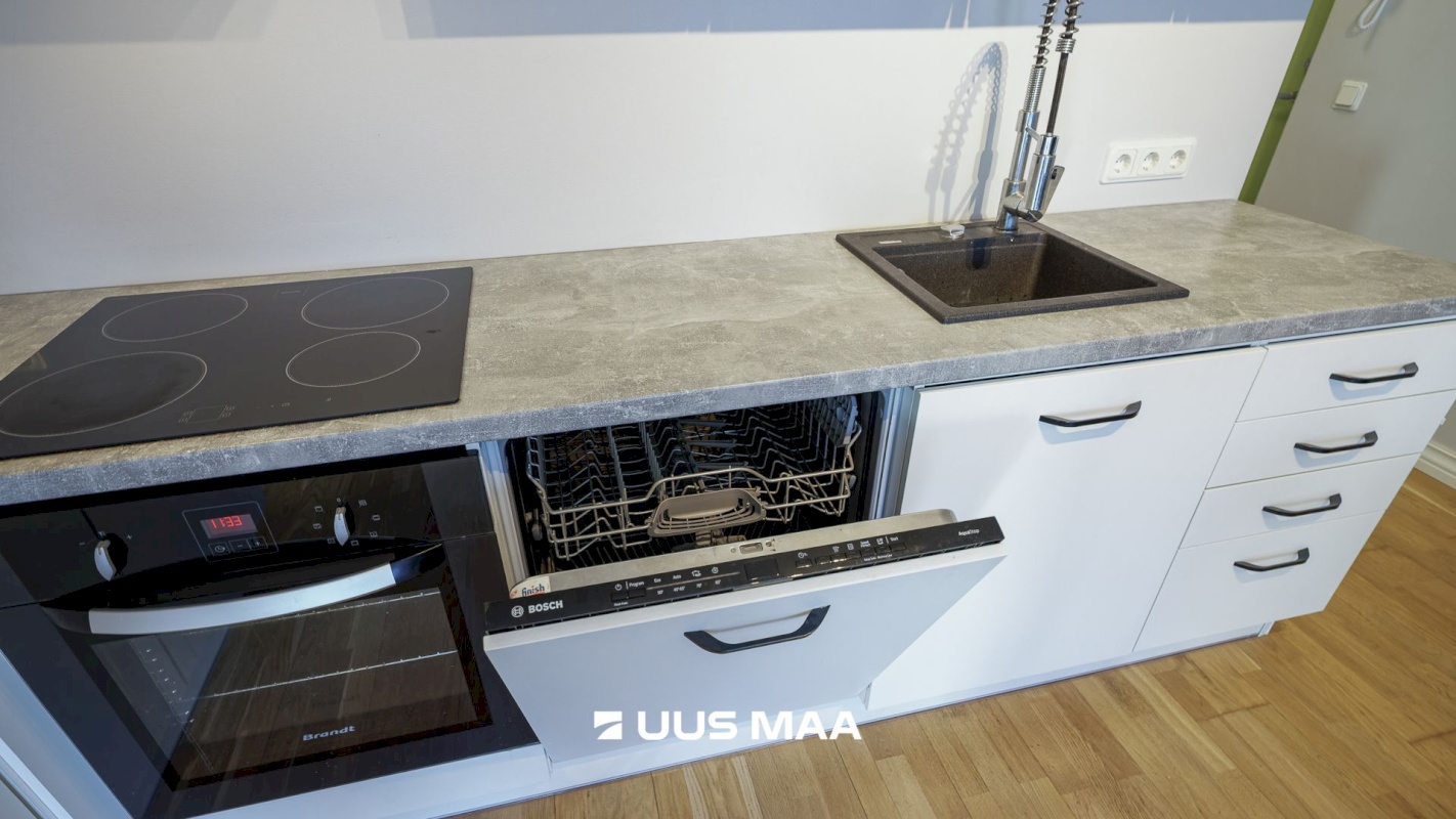 Rae vald, Peetri alevik, Kuldala tee 11