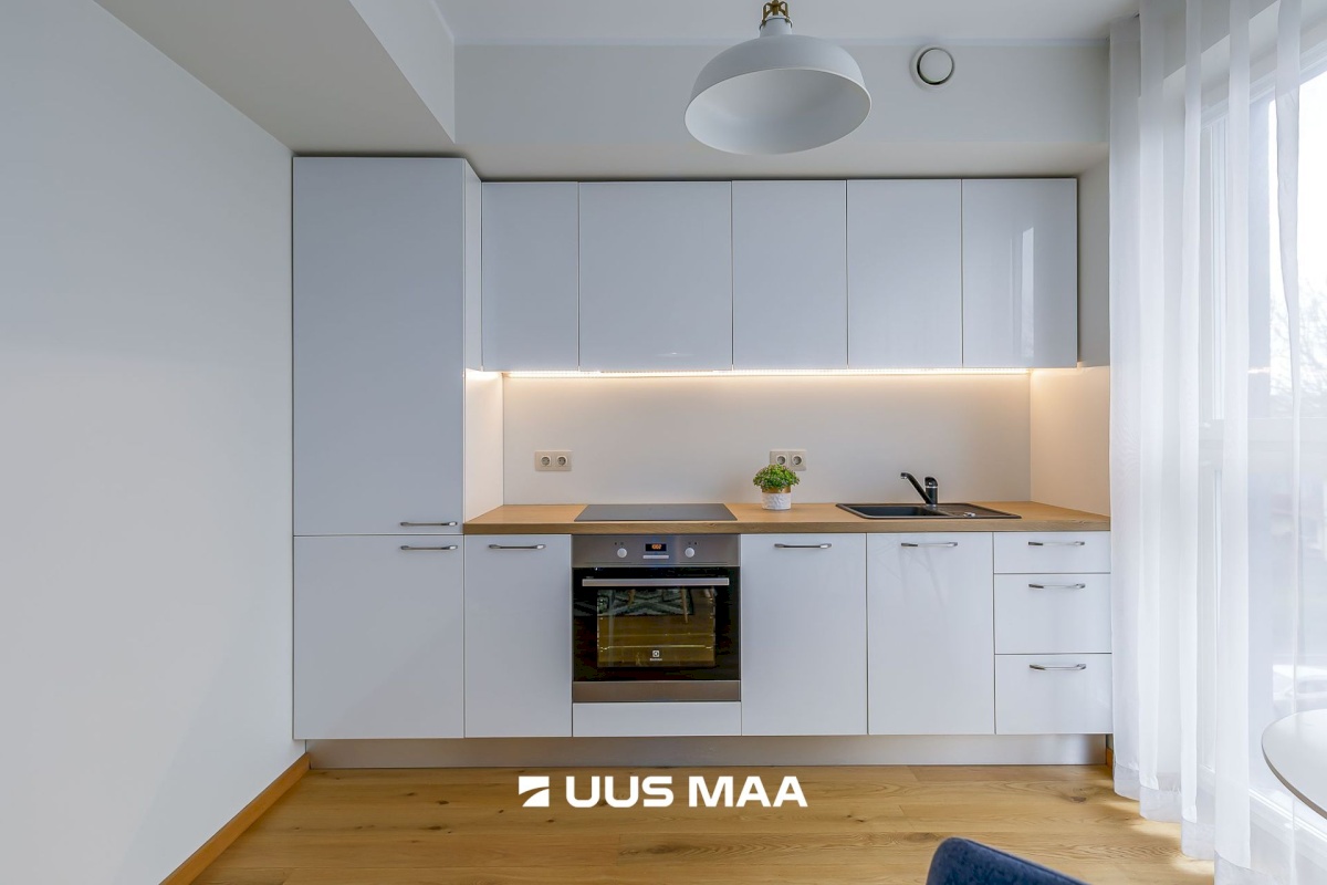 Tallinn, Kristiine linnaosa, Tihase tn 25