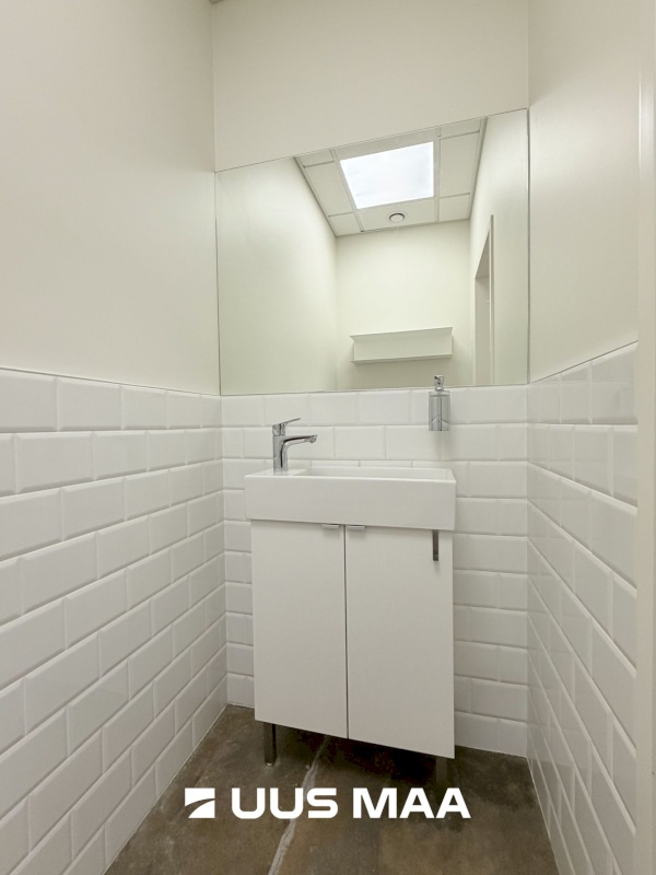 Tallinn, Põhja-Tallinna linnaosa, Kalamaja, Valgevase 13