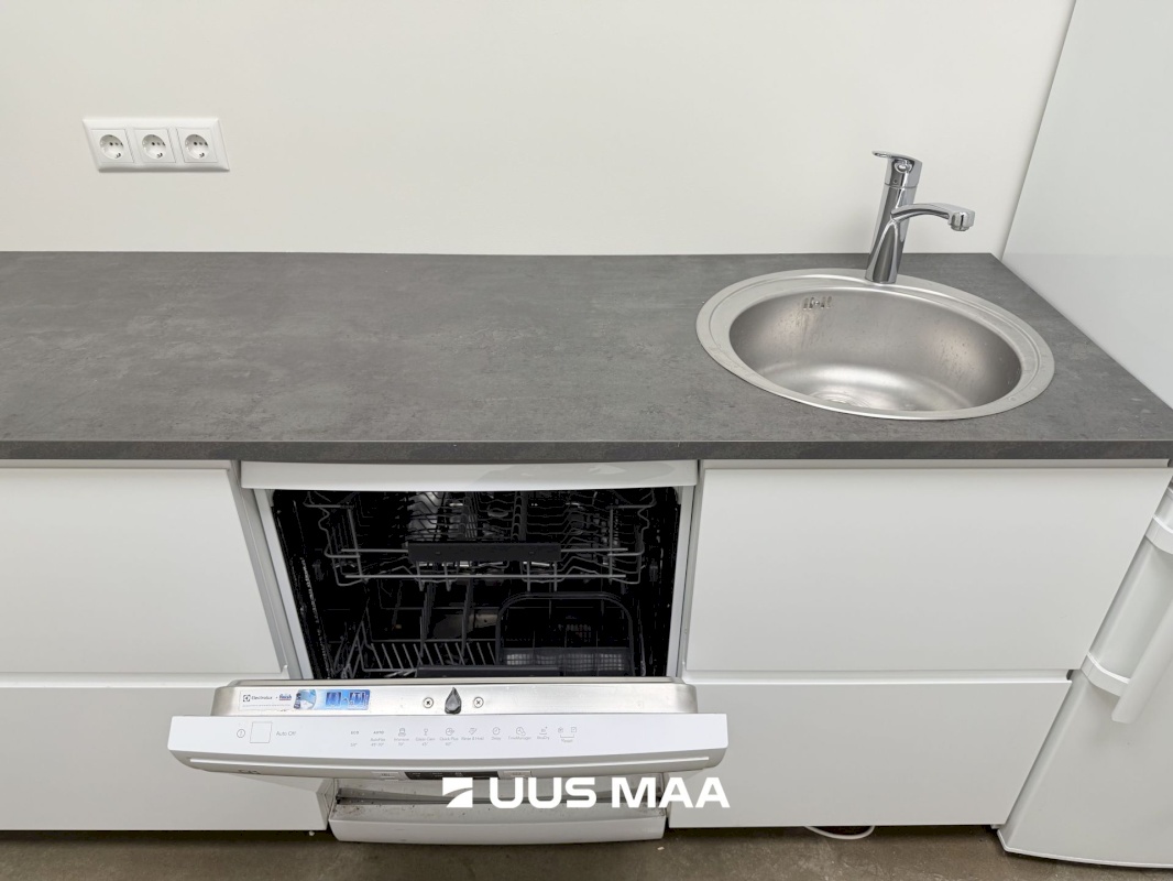 Tallinn, Põhja-Tallinna linnaosa, Kalamaja, Valgevase 13