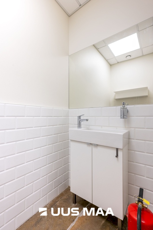 Tallinn, Põhja-Tallinna linnaosa, Kalamaja, Valgevase 13