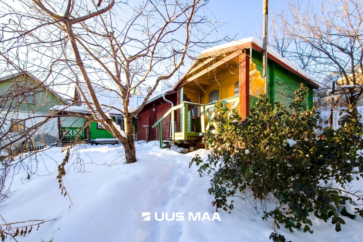 Viljandi linn, Kesklinn, Põllu tn 1