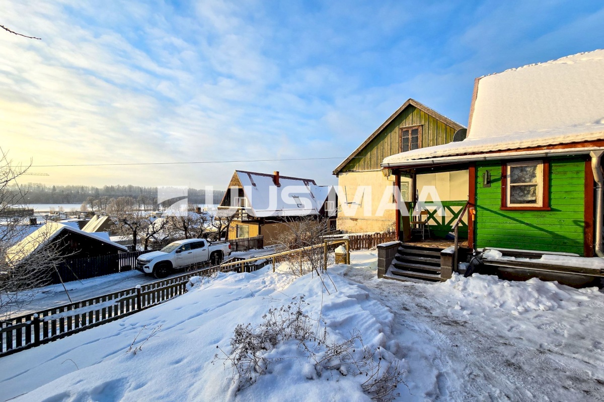 Viljandi linn, Kesklinn, Põllu tn 1