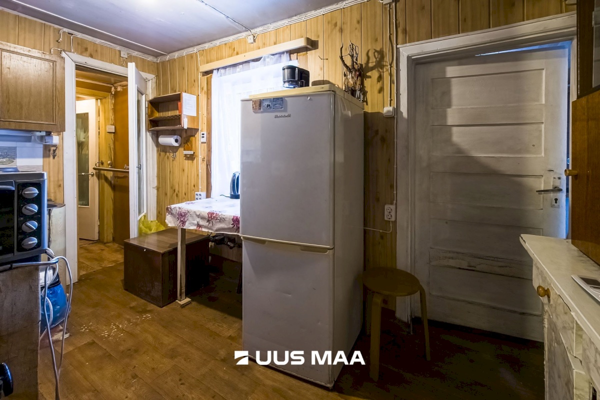 Viljandi linn, Kesklinn, Põllu tn 1