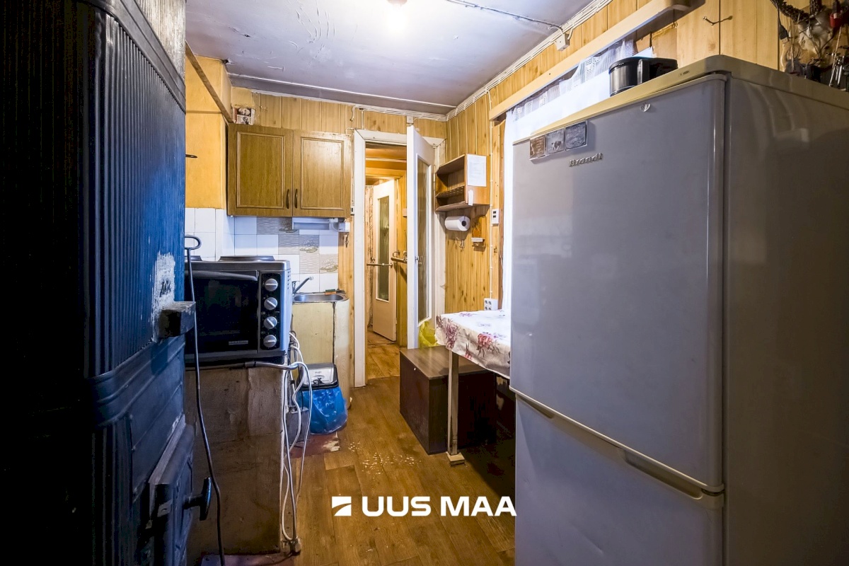 Viljandi linn, Kesklinn, Põllu tn 1