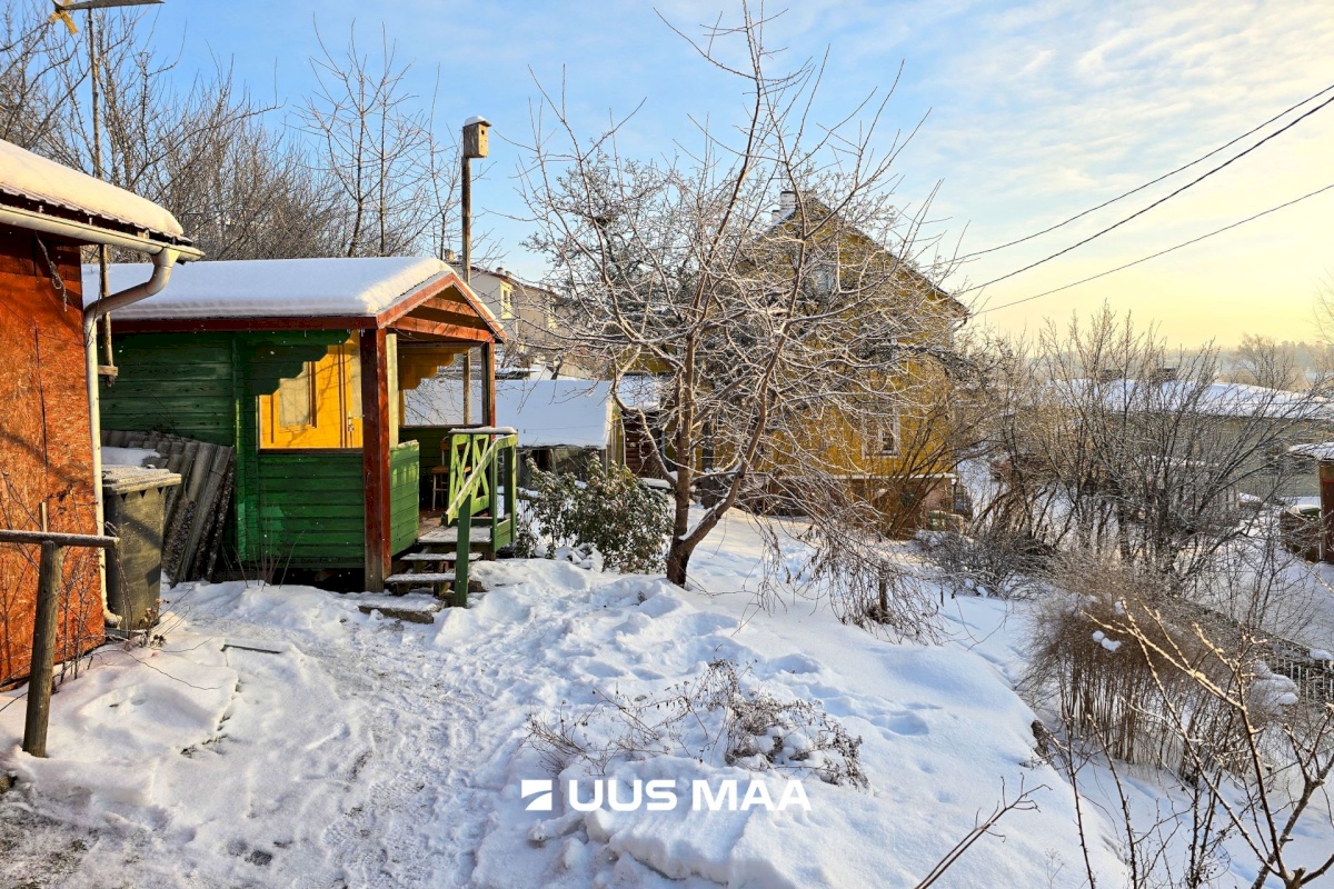 Viljandi linn, Kesklinn, Põllu tn 1