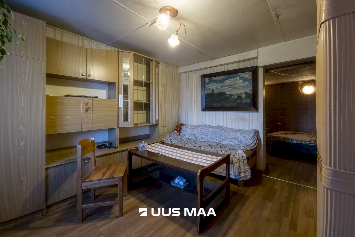 Viljandi linn, Kesklinn, Põllu tn 1