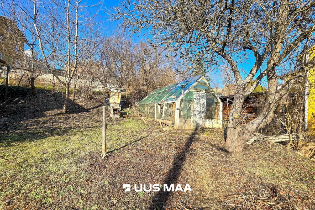 Viljandi linn, Kesklinn, Põllu tn 1