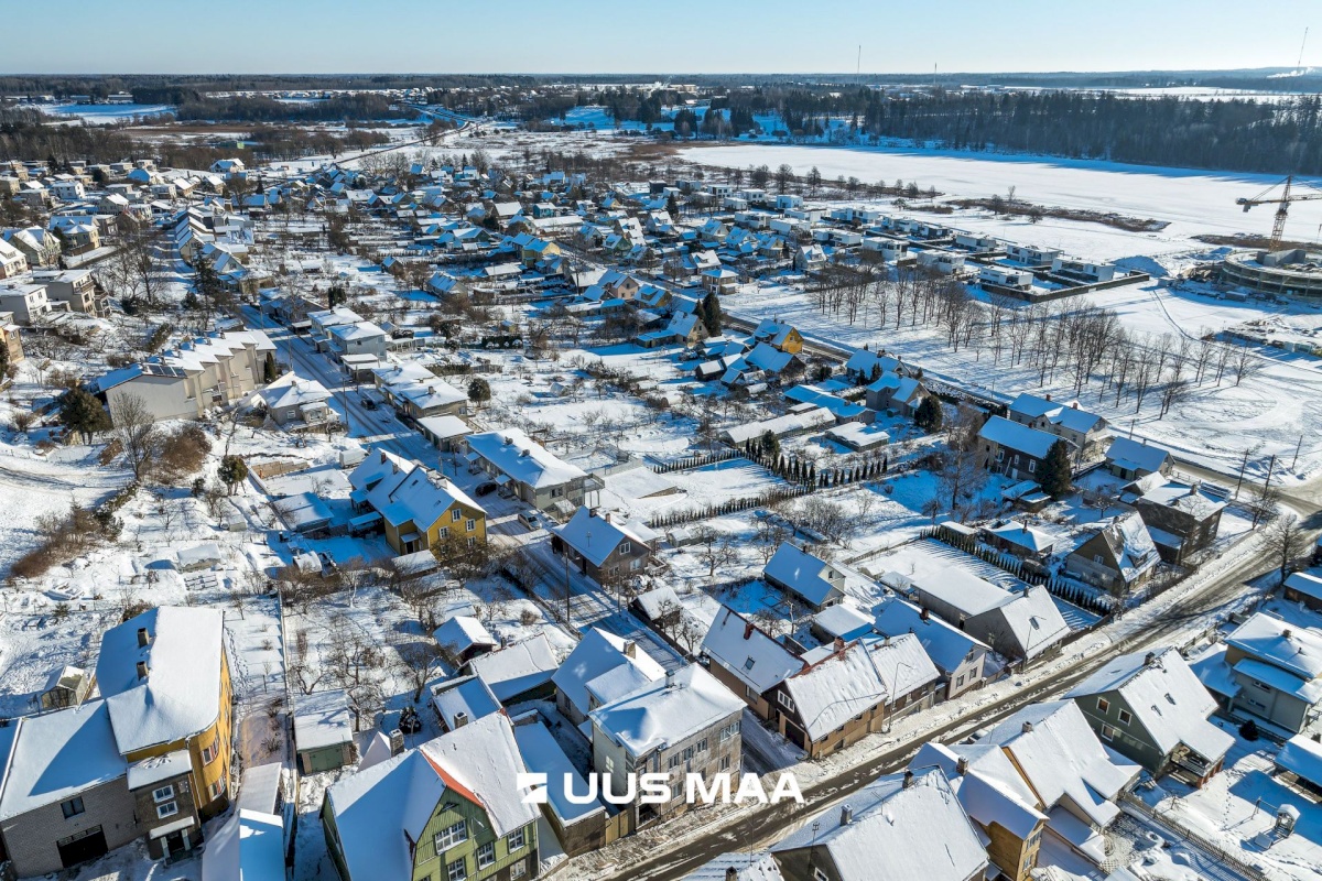 Viljandi linn, Kesklinn, Põllu tn 1