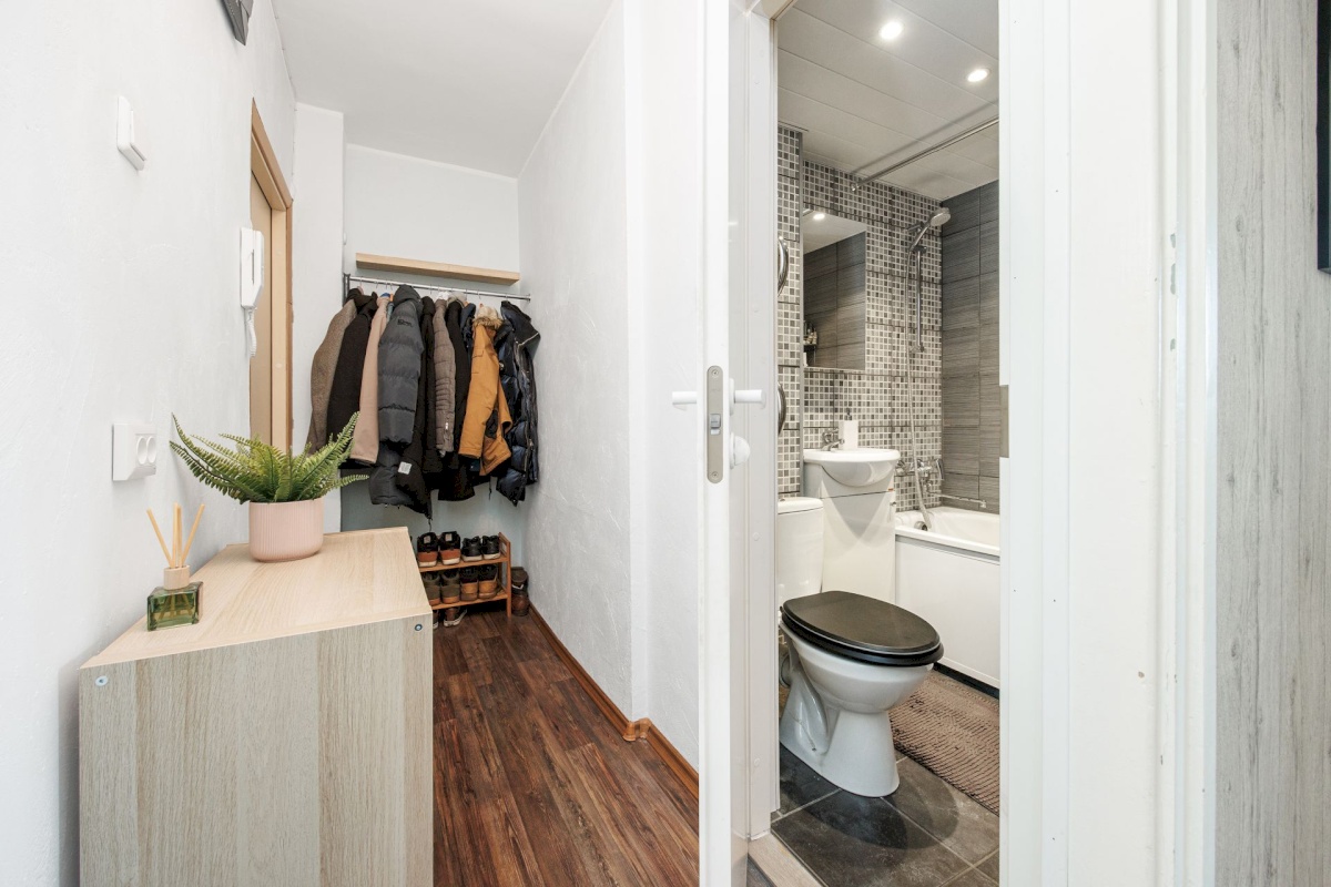 Tallinn, Mustamäe linnaosa, Kadaka, Kadaka tee 171