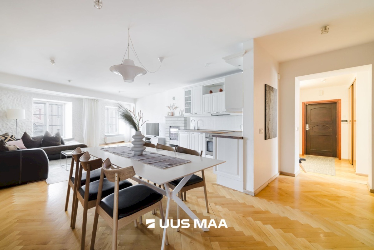 Tallinn, Kesklinna linnaosa, Vanalinna, Suur-Karja 4