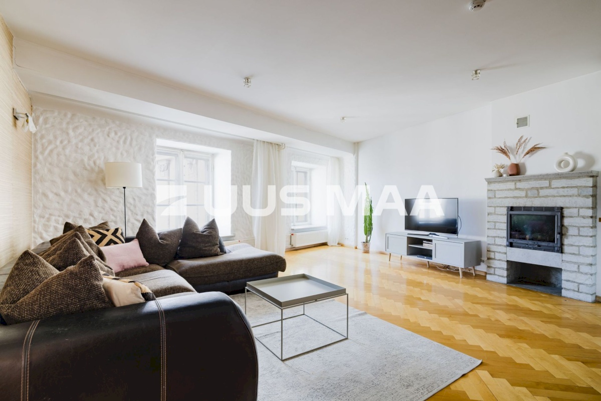 Tallinn, Kesklinna linnaosa, Vanalinna, Suur-Karja 4