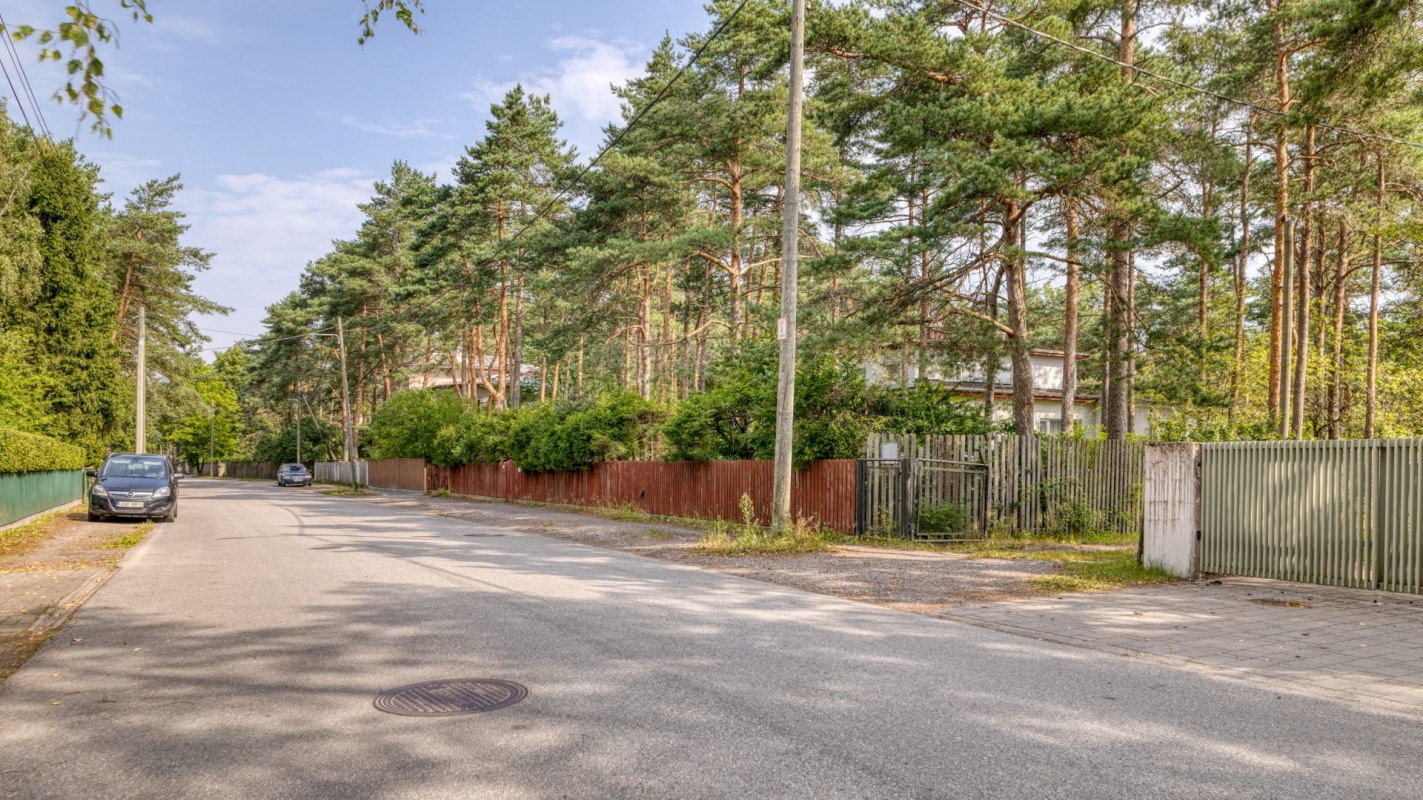 Tallinn, Nõmme linnaosa, Hiiu, Kaare 11a